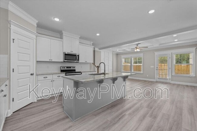 Photo - 232 Linsmore Ave