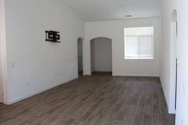 Photo - Beautiful Solar and All Electric Home for ...