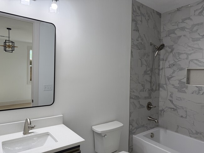 Photo - 105 Hart Ln
