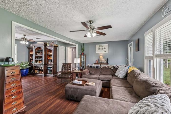 Photo - 3975 Lawing Dr