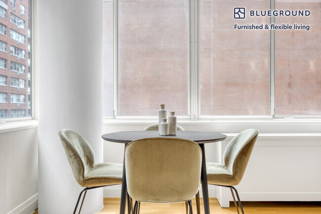 Photo - 420 E 54th St Unidad SI FL3-ID752