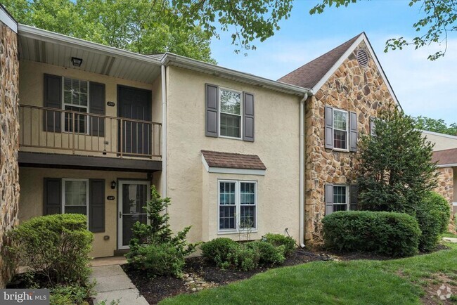 Building Photo - 250 Valley Stream Ln Rental