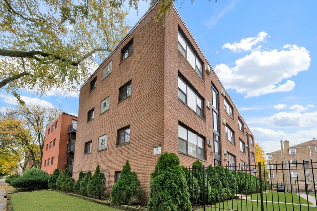 Photo - 2901 W Summerdale Ave Condo Unit GA