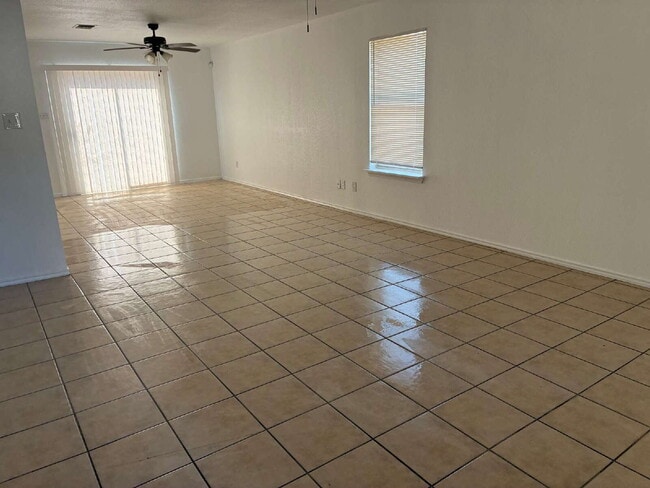 8803 Mission Top
