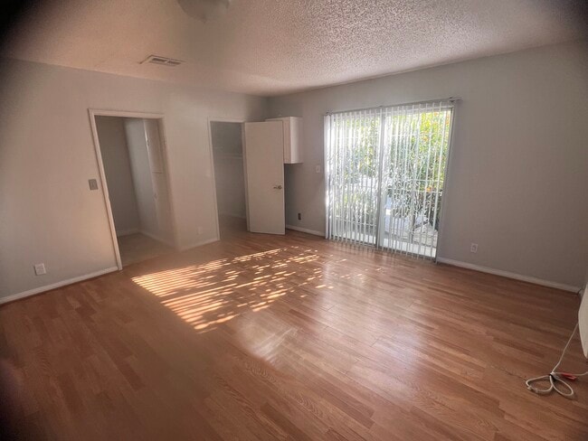 Photo - 509 N Curson Ave