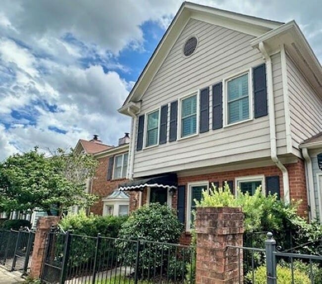 Photo - LIVE IN THE HEART OF FOREST ACRES