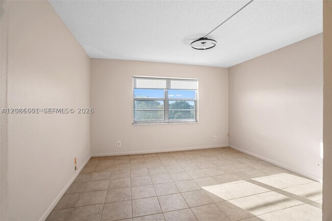 1100 NW 87th Ave Unit 506