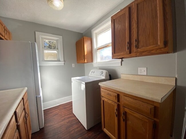 Photo - 1-198 1/2 E High St Unit 198 1/2