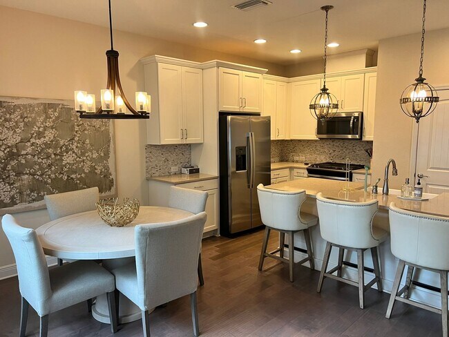 Photo - 115 N Arrawana Ave Unit 115 N Arrawana Ave #7
