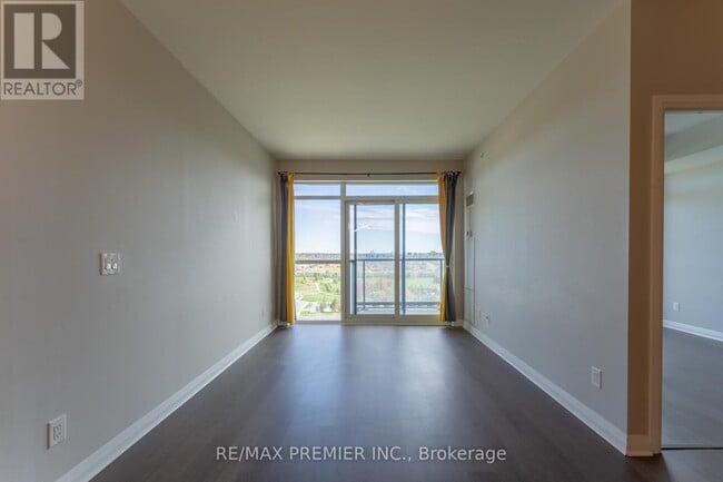 Photo - 55 Oneida Crescent Unit 1401