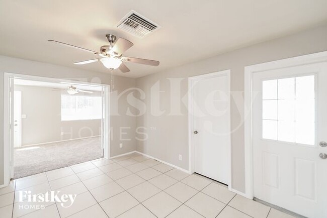 Photo - 549 W Shannon St