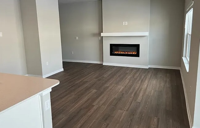 301 Juniper Dr