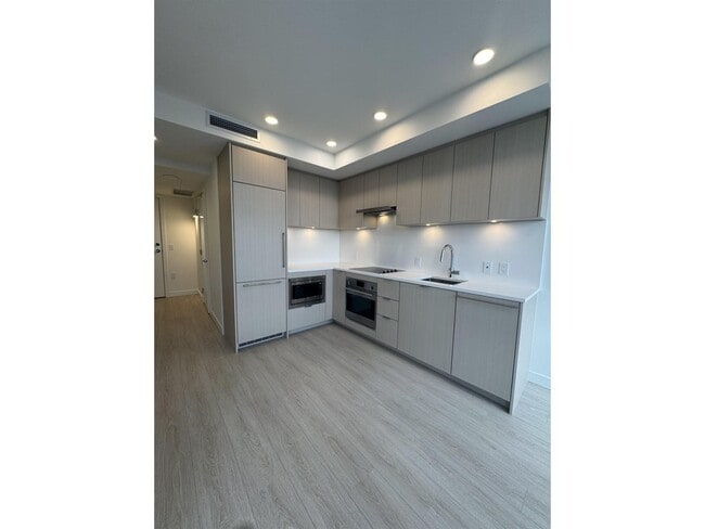 Photo - 13675-1107A 107A Ave Unit 604