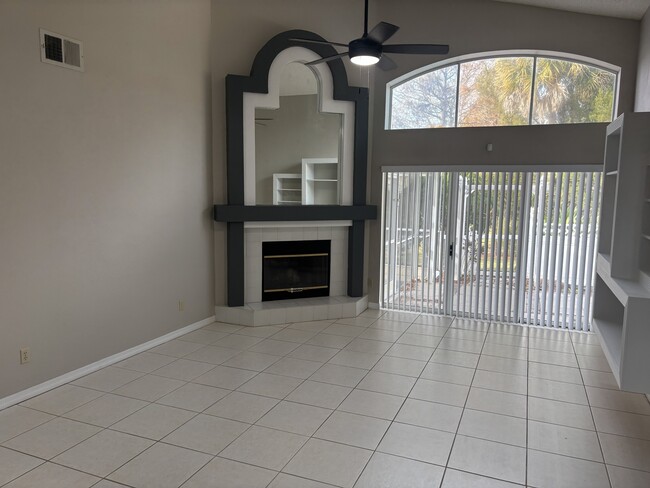 Photo - 700 River Boat Cir