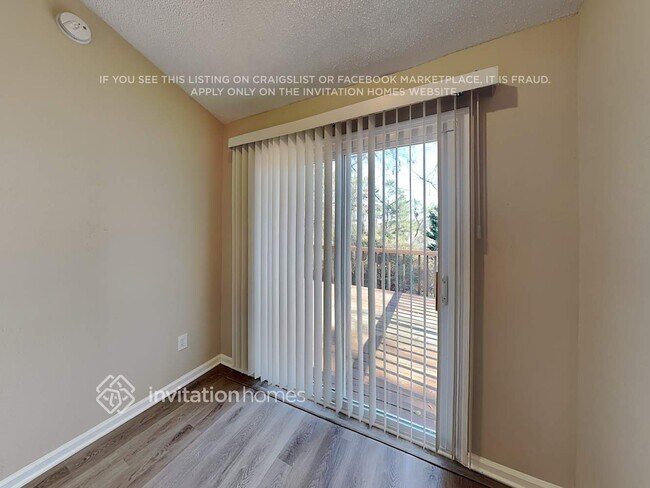 Photo - 38 Cooper Lake Rd SW