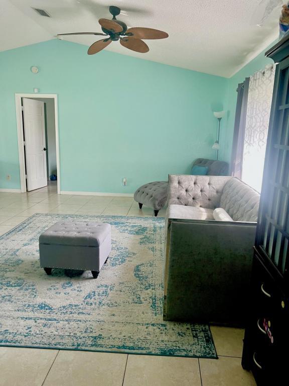 Photo - 2013 Redmond St