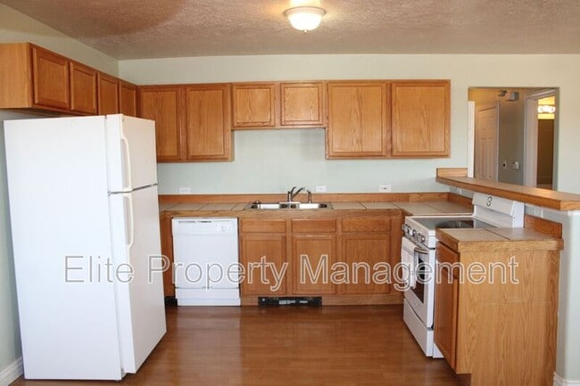Photo - 417 E Stardust Dr