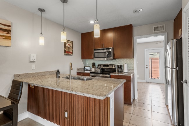 Photo - 202 N Fremont Ave Unidad B