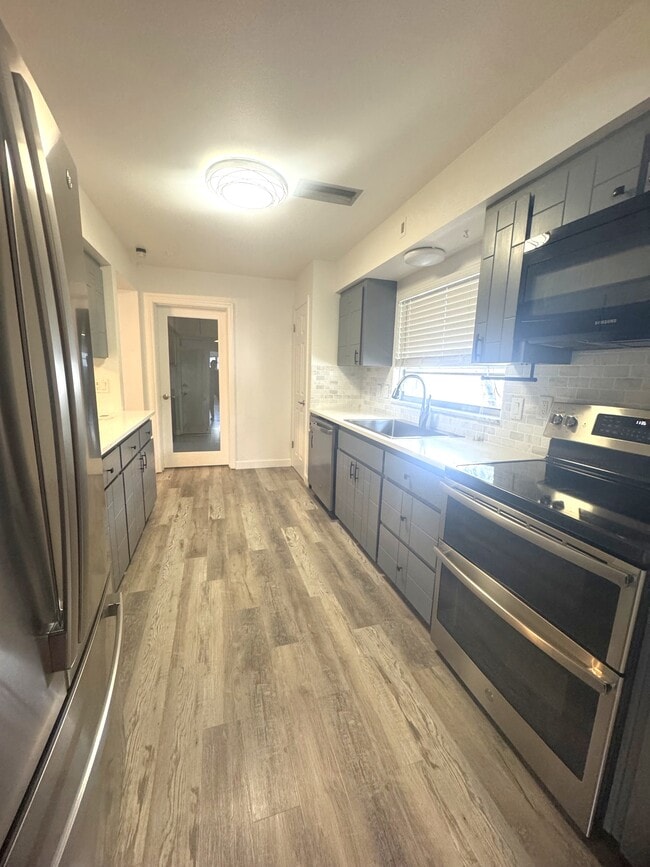 Photo - 2924 Raeford Rd