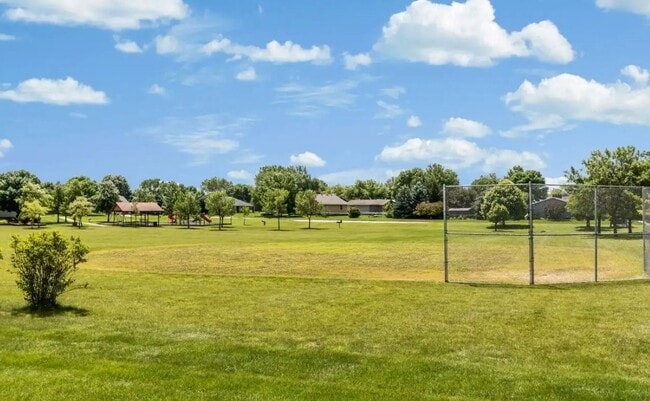 Photo - 1216 S G Ave