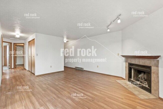 Photo - 4733 N Sullivan Rd