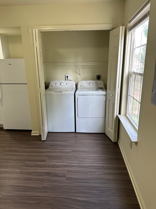 Photo - 1409 Varsity Ln