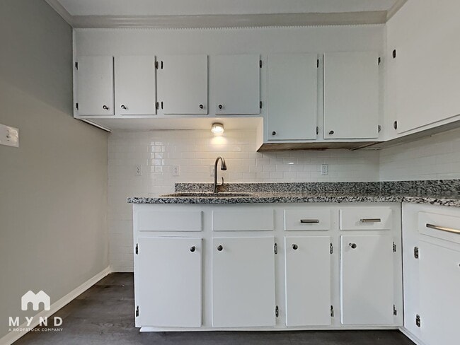 Photo - 406 Edgegreen Dr