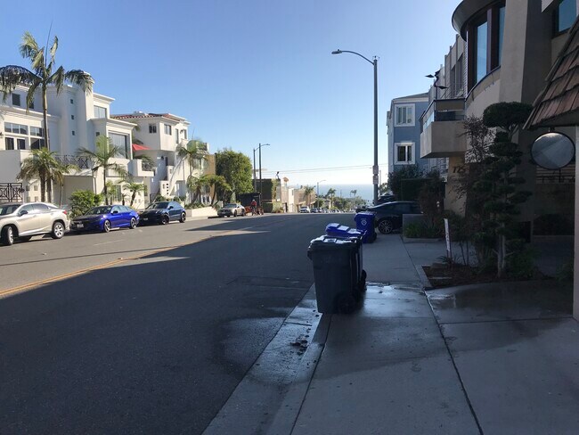 Photo - 729 Manhattan Beach Blvd Unit APT # C