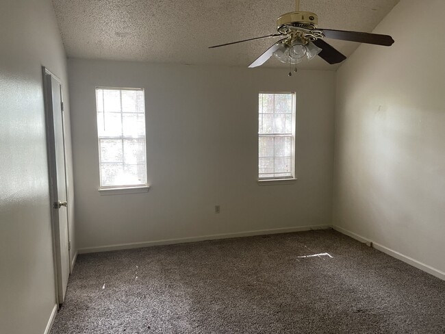 Photo - 16534 George Oneal Rd