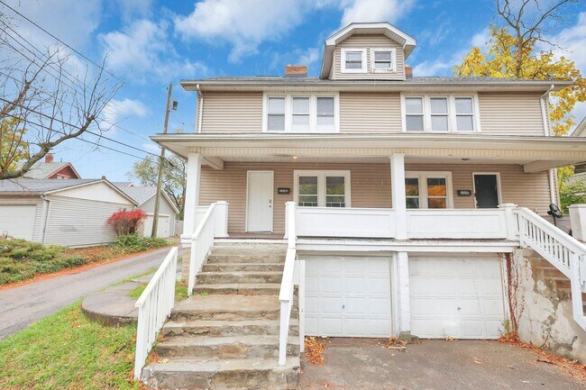 Building Photo - 1038-1040-1040 Forest St Unit 1038