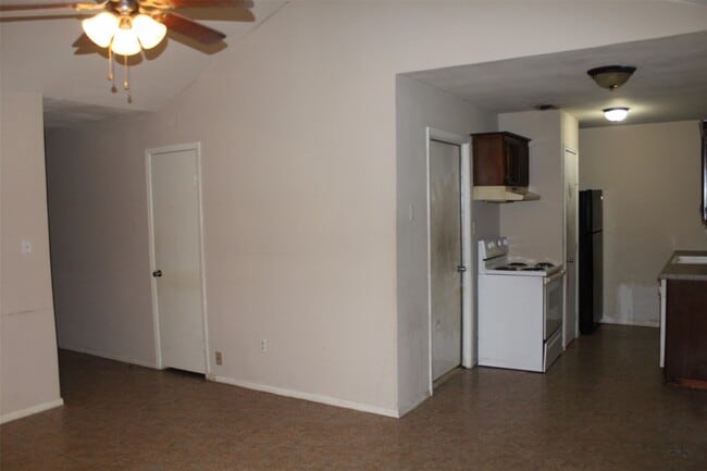 Photo - 8622 Brock Park Blvd