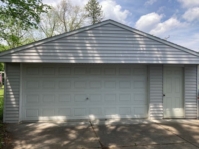 Photo - 7101 Reber Dr