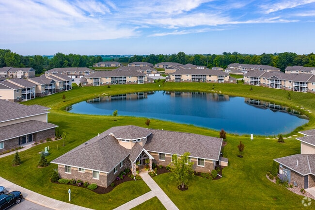 Building Photo - Sand Lake Rental