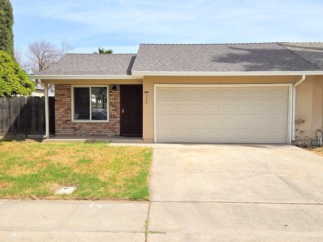 Building Photo - 228 Carmillita Way