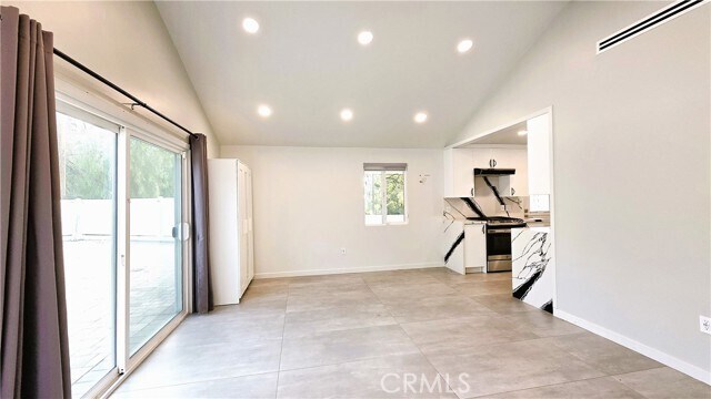 11819 W Trail