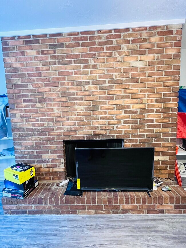 Photo - 581 Holyoke Ct House