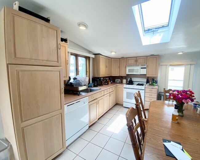 Photo - 417 High St Unidad 2