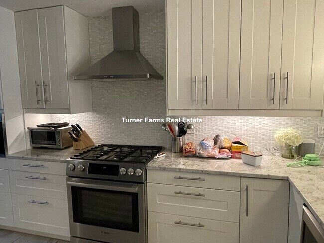 Photo - 469 Massachusetts Ave Unit 1