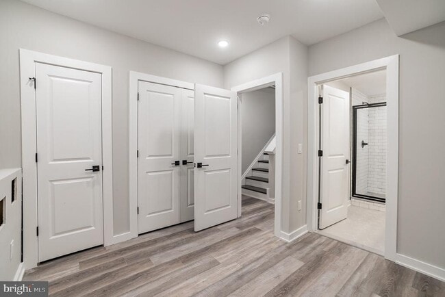 Photo - 2410 Clifford St Unit 1