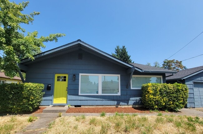 Photo - Captivating 3BD/1BA Home with Spacious Yar...