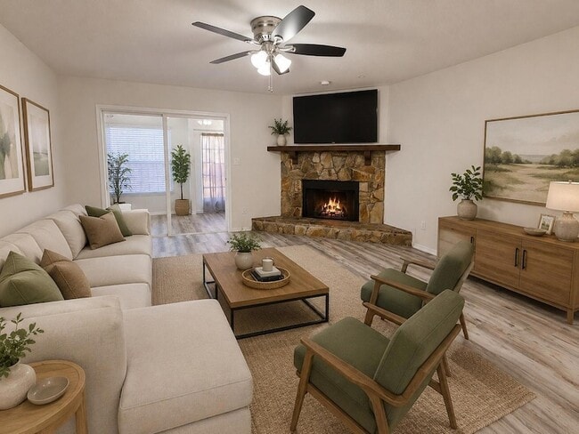 1854 Foxhall Cir