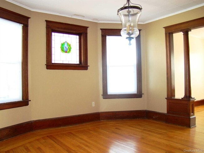 Photo - 2 Worrall Ave Unit 2