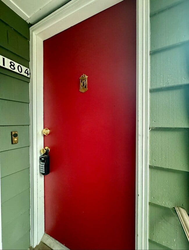 Photo - 1804 NE Schuyler St Unit 1804