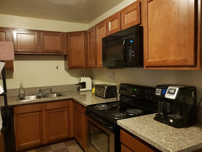 Photo - 832 E Adams St Unit #1