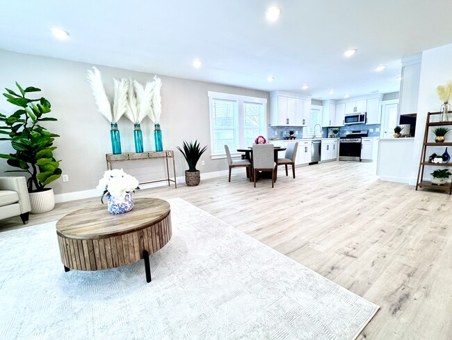 Photo - 3217 E Reynard Ln