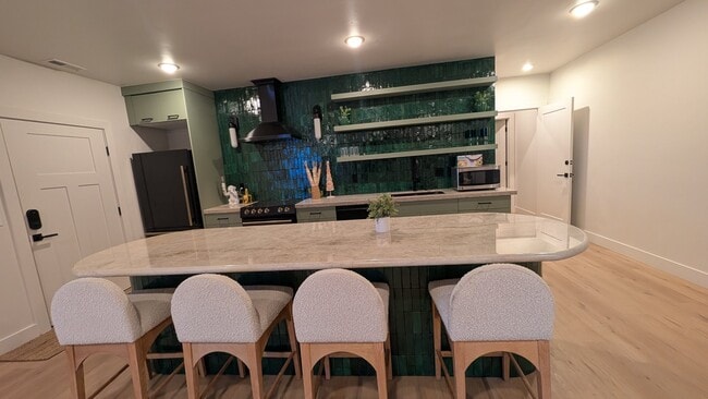 Photo - 1096 Marigold Dr