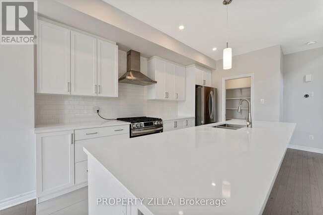 Photo - 517 Enclave Ln