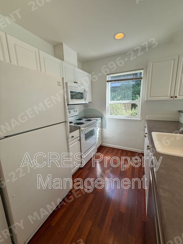 Photo - 524 6th Ave W Unit Apt 309