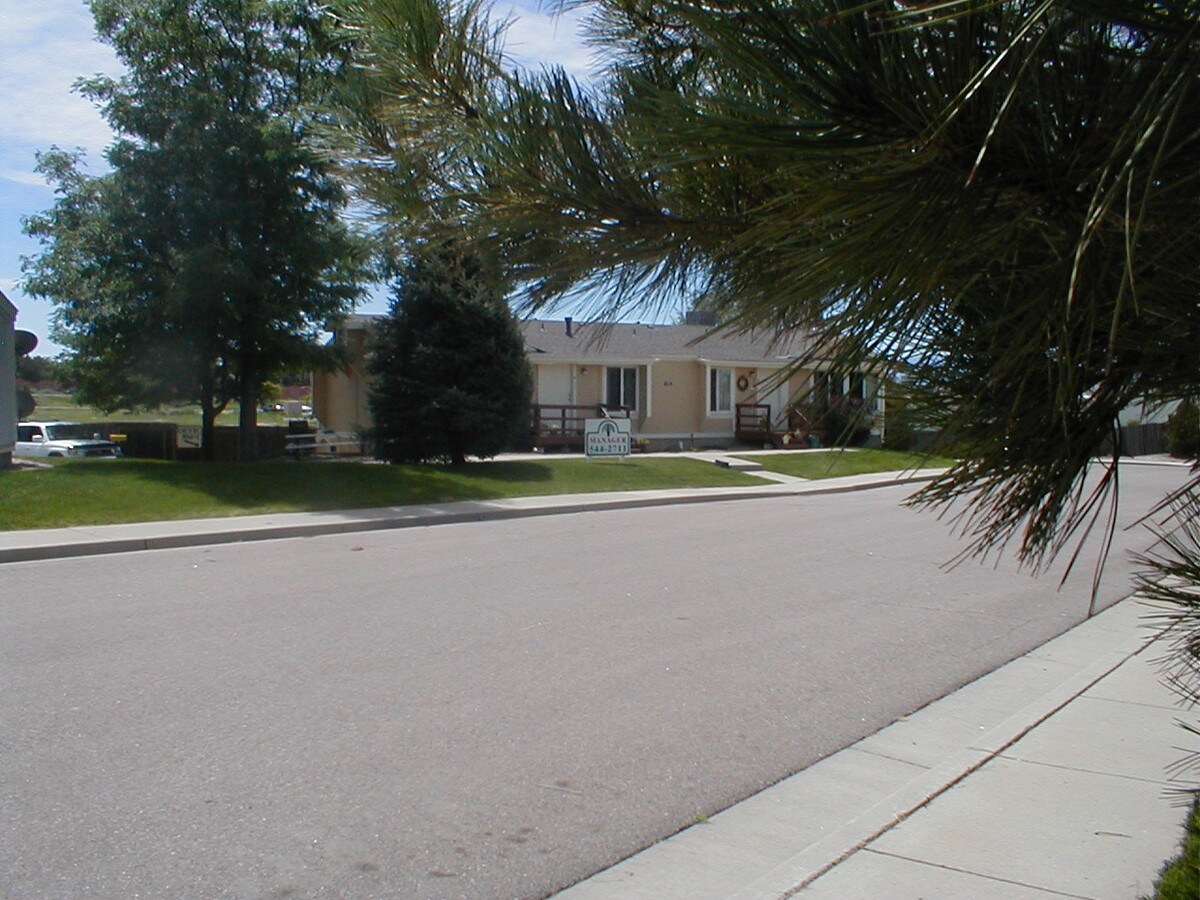 University Village Duplexes - University Village Duplexes Apartments