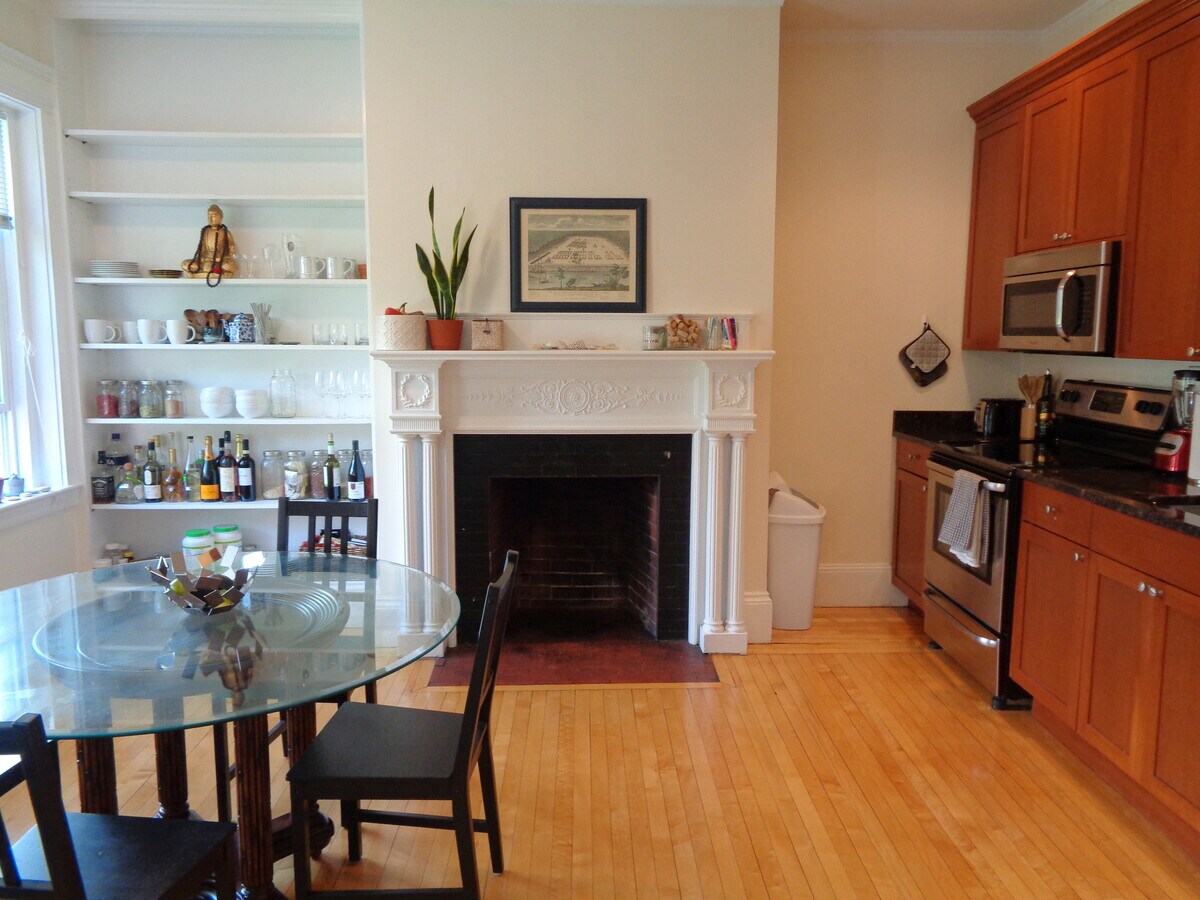 Photo - 1120 Beacon St Unit 2D
